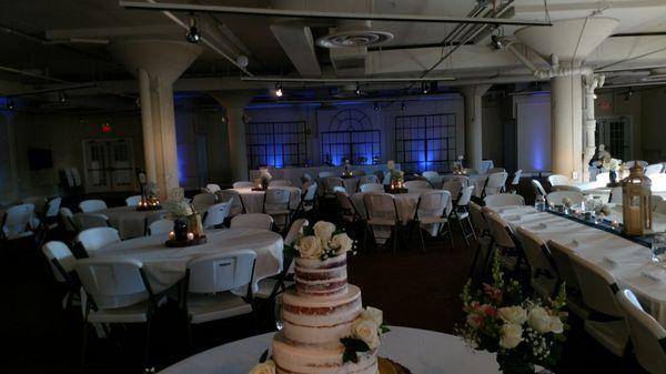 Cake and uplighting.