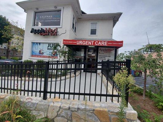 AppleMed Urgent Care