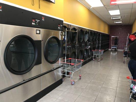 Extra Large Washers and Dryers at the 24 Hour Coin Laundromat in Los Angeles on Alvarado Street