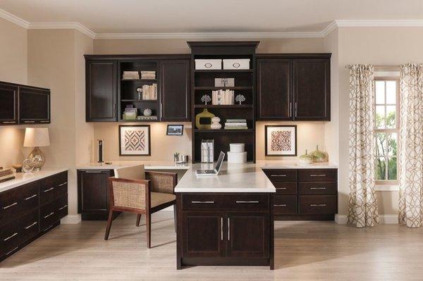 Diamond Cabinet Inspiration. Style: Hanlon. Material: Cherry. Color: Colt.