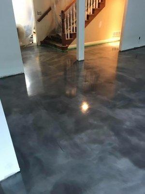 Reflector epoxy floor