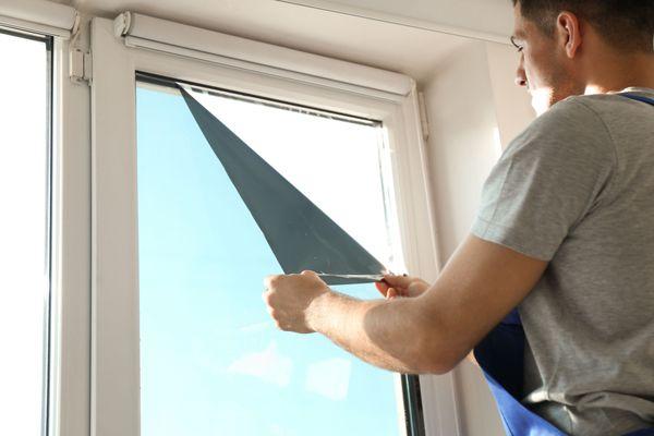 Beach Cites Window Pro offers residential window tint removal. Call us today and let the light in!