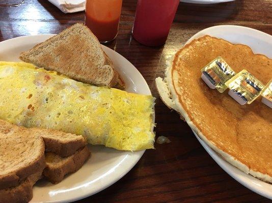 One of the best Denver omelettes I've ever had! I substituted cheddar.