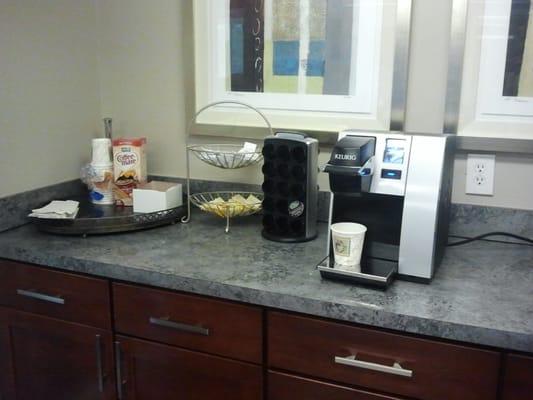 Free coffee for all residents. Located in the 4th floor