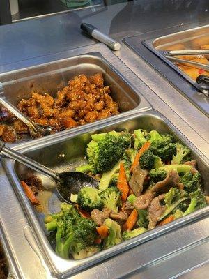 Orange Chicken & Beef With Broccoli