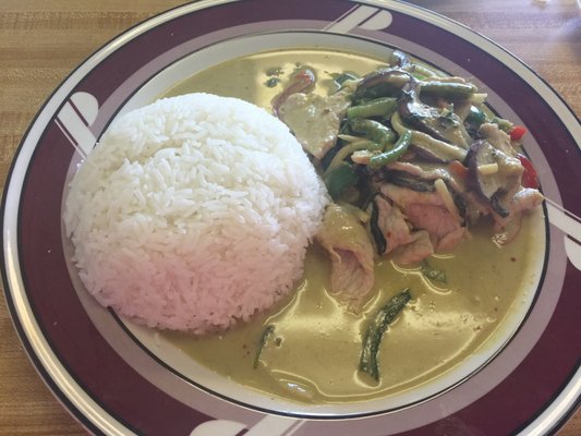 Green curry with pork