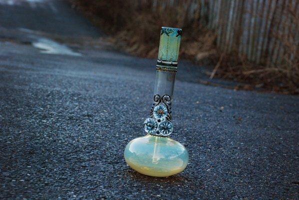 Beautiful fumed HVY Glass water pipe with marbles