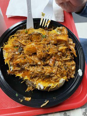 Baked Potato with Pulled Pork