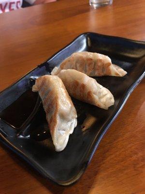 Gyoza appetizer (3 per order)