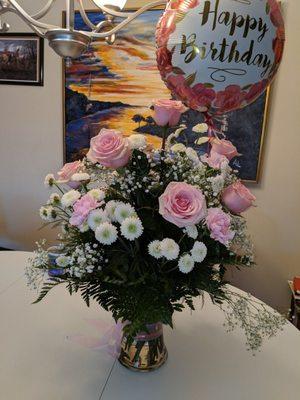 Thank you, Heritage, for such a gorgeous birthday bouquet for my mom.