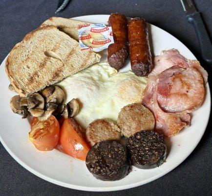 Irish Breakfast* $18.95 (Rating: 7/10) LOVE The Black Pudding