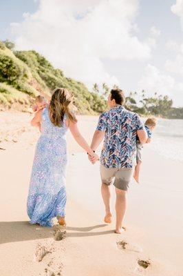 Claire & Lance | family photos on the beach in Hawaii