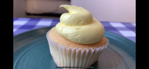 Lemon cupcake