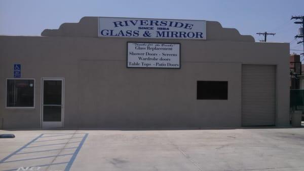 Riverside Glass & Mirror