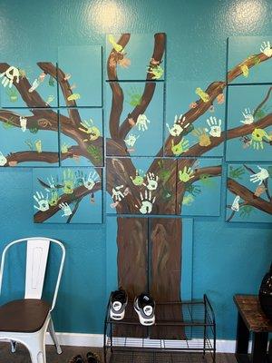 Wall mural at waiting area