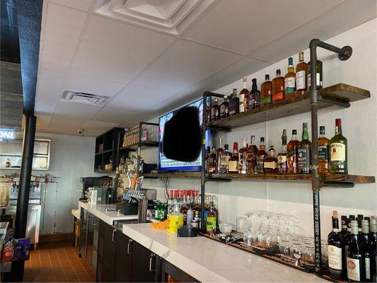 Full service bar! Wish I took pics of the bar stools.