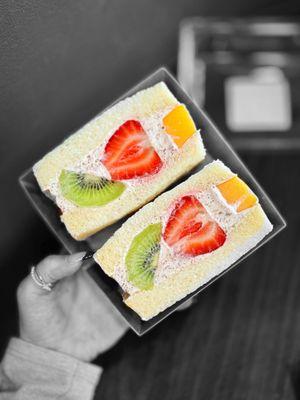 Seasonal Fruit sando