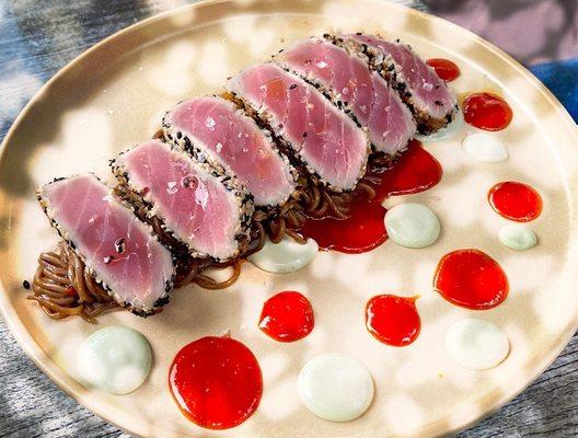 Tuna sashimi