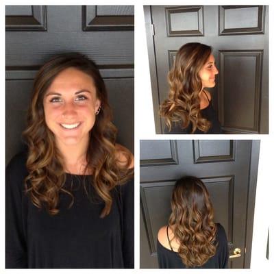 Beautiful ombré done by Kelly! Come get those blonde summer vibes!