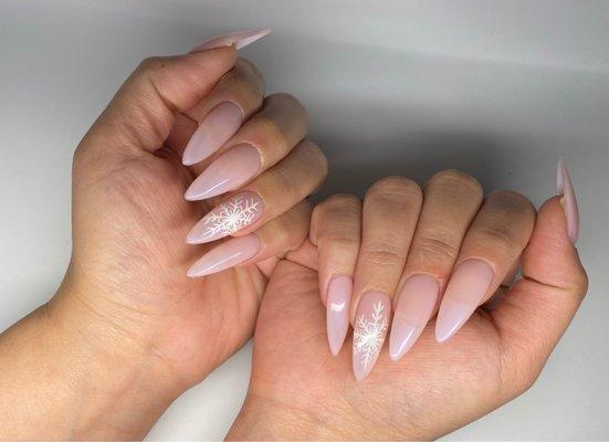 Gel-X stiletto shape