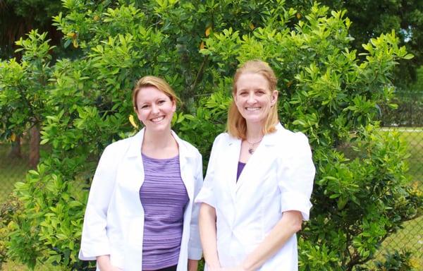 Dr Lisa Walker welcomes Dr Renee Mansfield to St Francis Animal Hospital of Vero Beach!