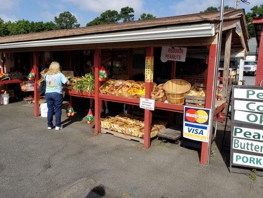 Bill Lewis of Vero Beach, Florida, visiting the Savannah State Farmer's Market in Savannah, Georgia.