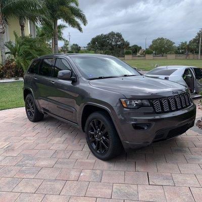 Wash & Wax Jeep