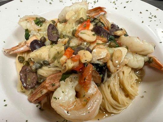 Mediterranean Shrimp Pasta