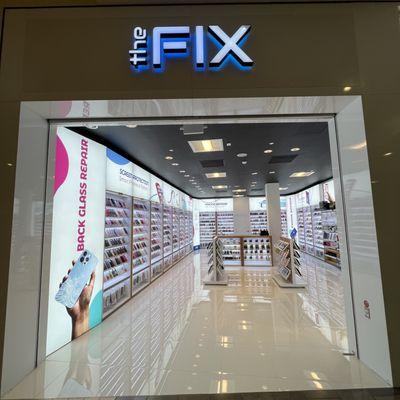 Front of The FIX store.