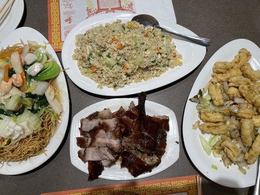 Seafood Crispy Noodle, Salted Fish & Chicken Fried Rice, roast duck & roast pork, fried squid