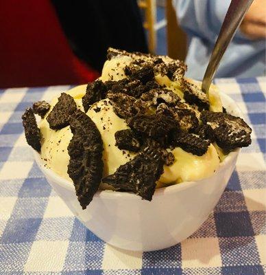 Mark's feed store never disappoints. We thought we were stuffed to the gills until we saw this Oreo banana pudding. Delicious.