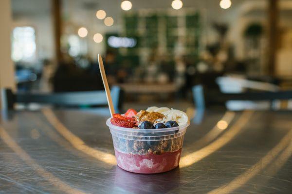 Superfood Dragonfruit Bowl