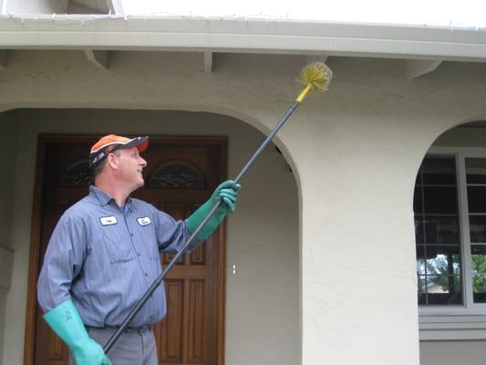 Dusting of eaves, windows and door frames