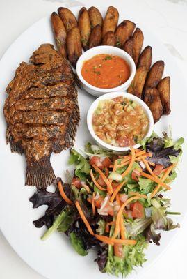 Grill talapia with salad and plantains