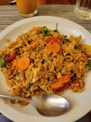 Basil fried rice with chicken, no onion