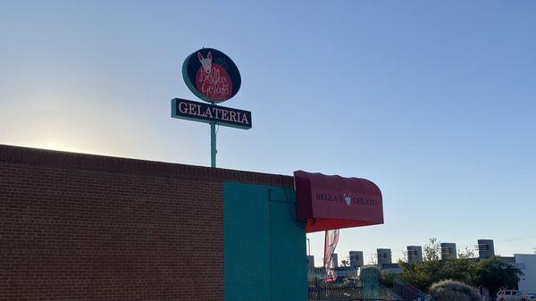 Located in the old Baskin Robbins spot off of Speedway and Tucson.