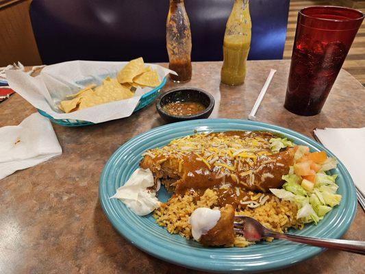 Shredded beef burrito, wet style