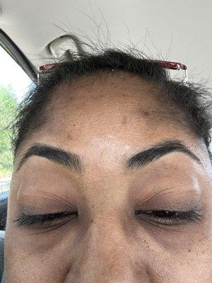 Eyebrow Threading by Sita