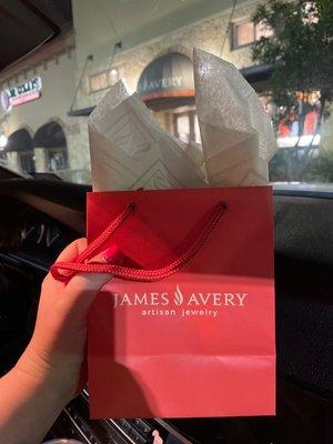 Good experience at James Avery in the Vineyard!