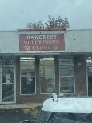 Oakcrest Veterinary Clinic