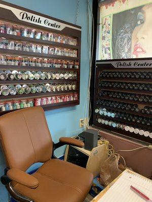 Lady Nails at 160 Columbia Centre Dr.
Columbia, IL 62236
call: 618-281-3022