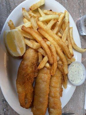 Fish and chips (same size for lunch and dinner)