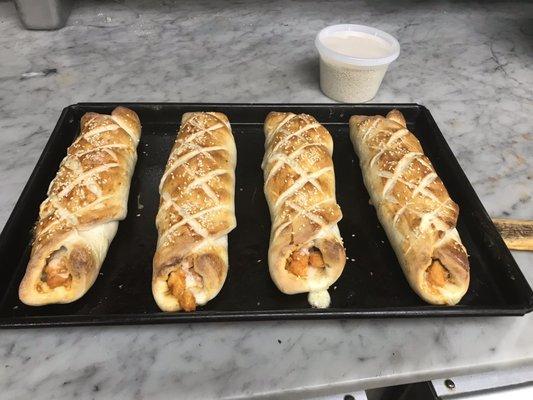 Buffalo chicken Rolls $$