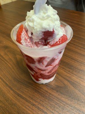 Crema con fresas chingadas