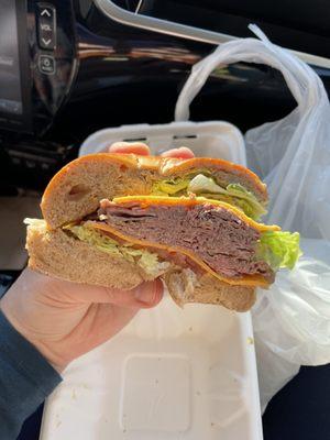 Roast beef on whole wheat bagel