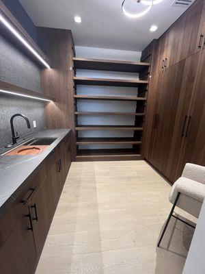 Walk-in pantry