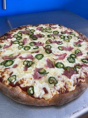 18"Thick crust ham, pineapple, jalapeño