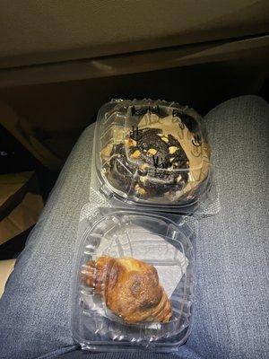 Crookie and container of 5 other cookies