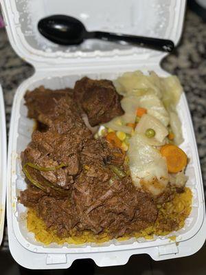 Braised pork and stewed beef with mixed vegetables