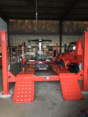 Hunter Engineering Hawkeye Elite alignment equipment